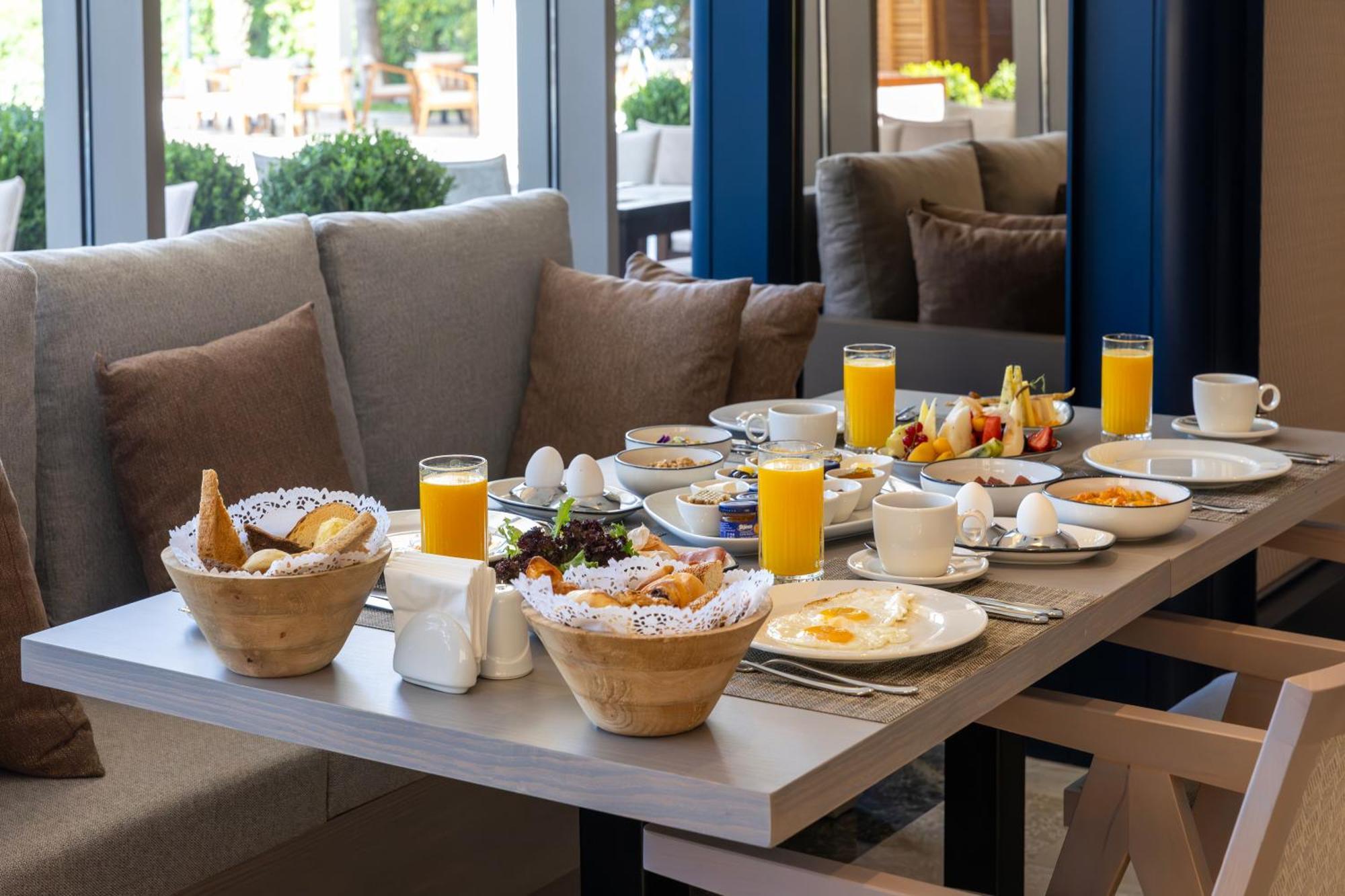 Delta Hotels By Marriott Antalya Lara - Adult Only Esterno foto